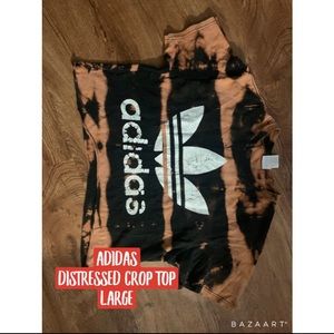 🦋3/$15 bundle deal✨ Distressed Adidas crop top